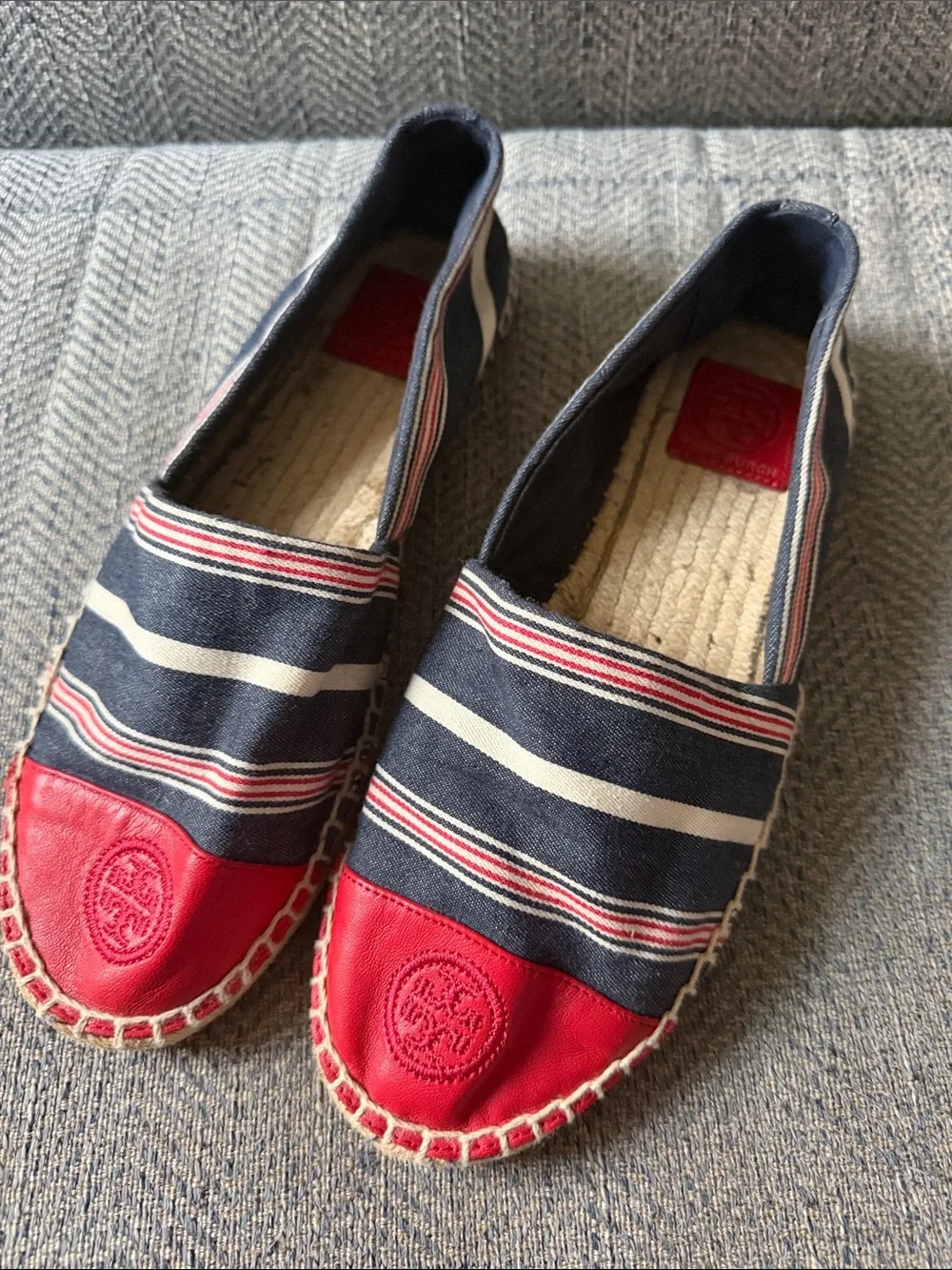 Tory Burch Red Blue White Stripe Cap Toe Colorblock Leather Espadrilles Size: 9